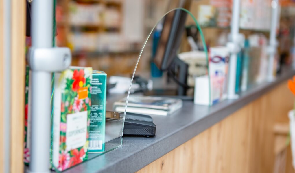 Farmaceuci z coraz większą rolą w opiece zdrowotnej. Apteki zasilają budżet olbrzymią kwotą [DEPESZA]